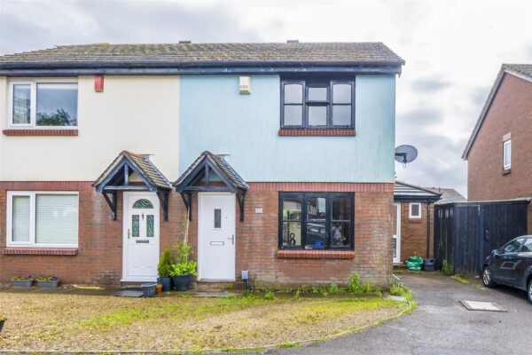 Enfield Drive, Barry