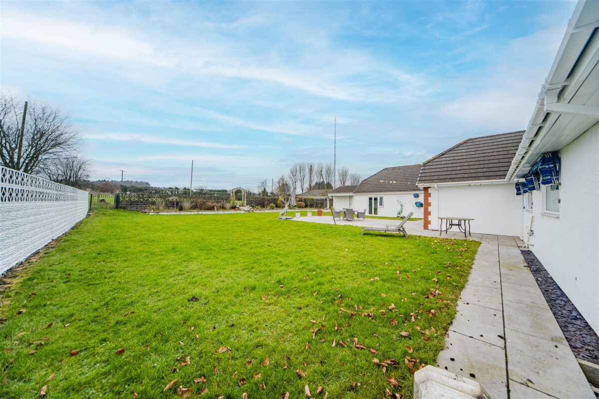 St Lythans