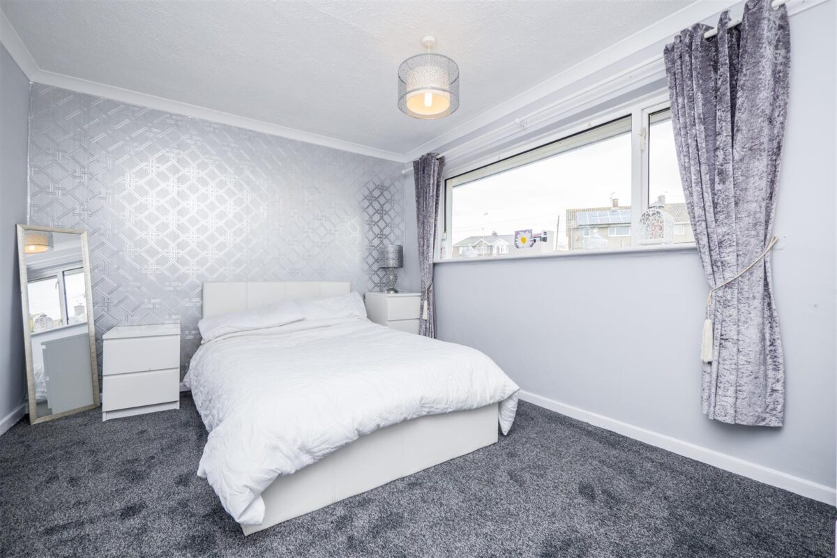 Whitewell Road, Barry