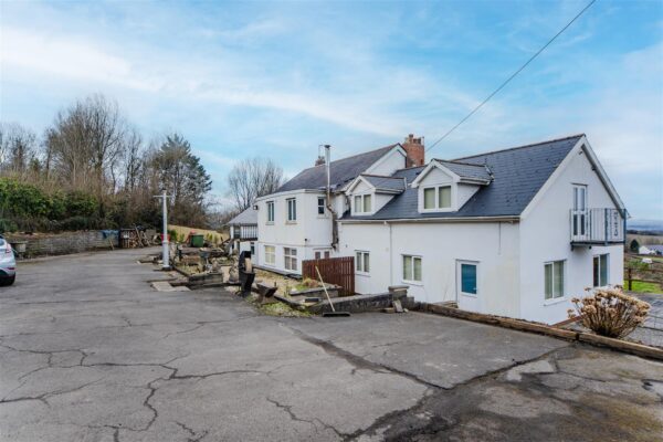 Twyn-Yr-Odyn, Cardiff