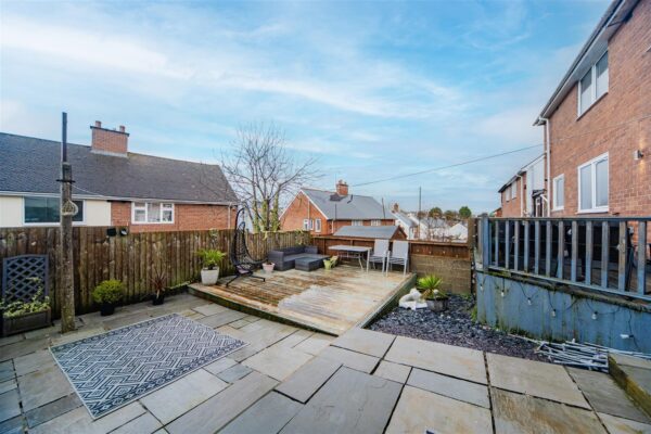 Aneurin Road, Barry