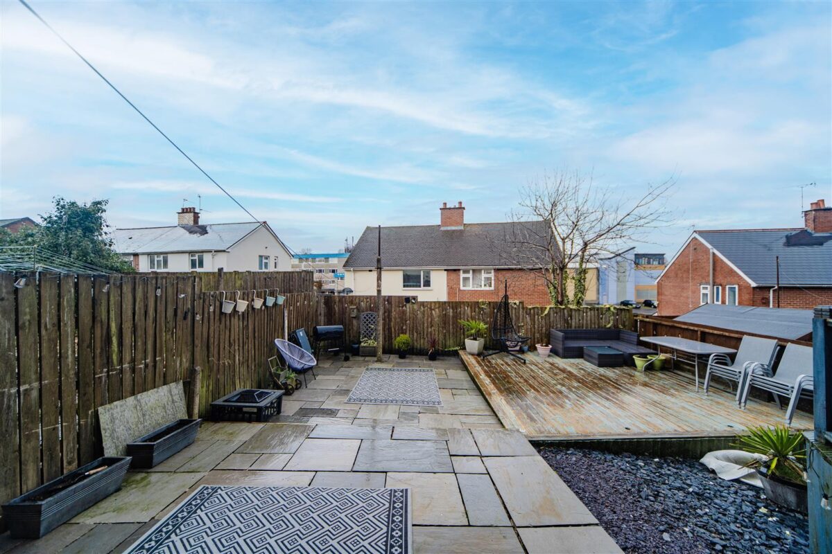 Aneurin Road, Barry
