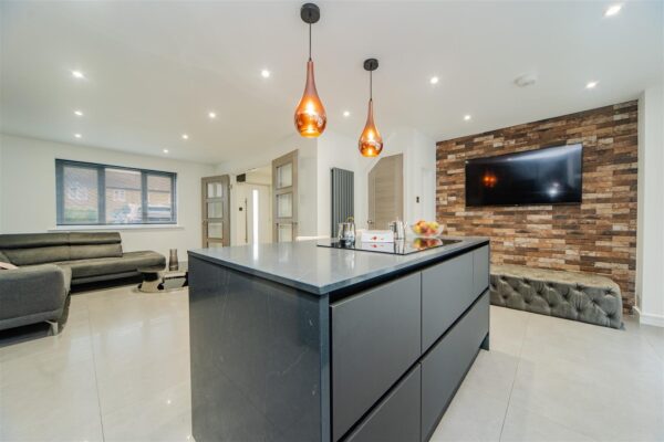 Woodham Park, Barry