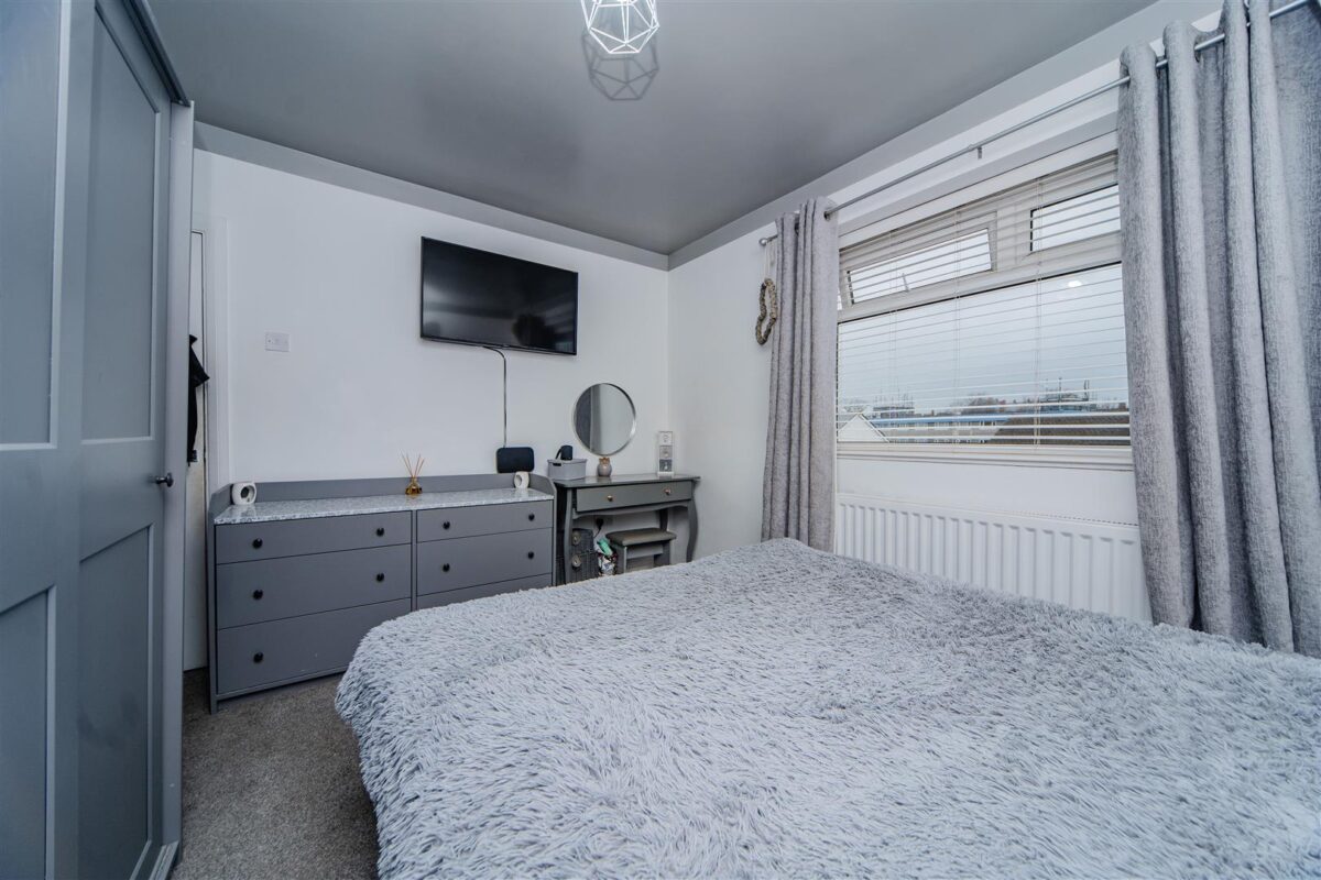 Aneurin Road, Barry