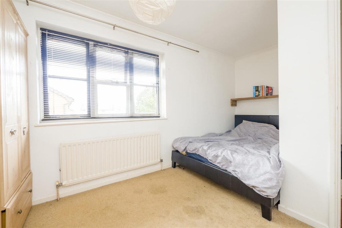 Enfield Drive, Barry
