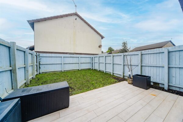 Woodham Park, Barry