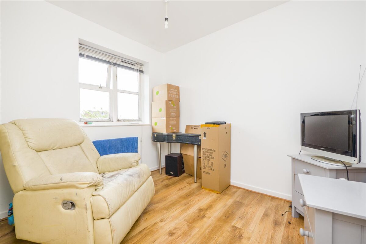 Enfield Drive, Barry