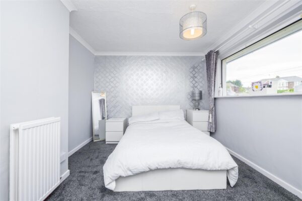 Whitewell Road, Barry