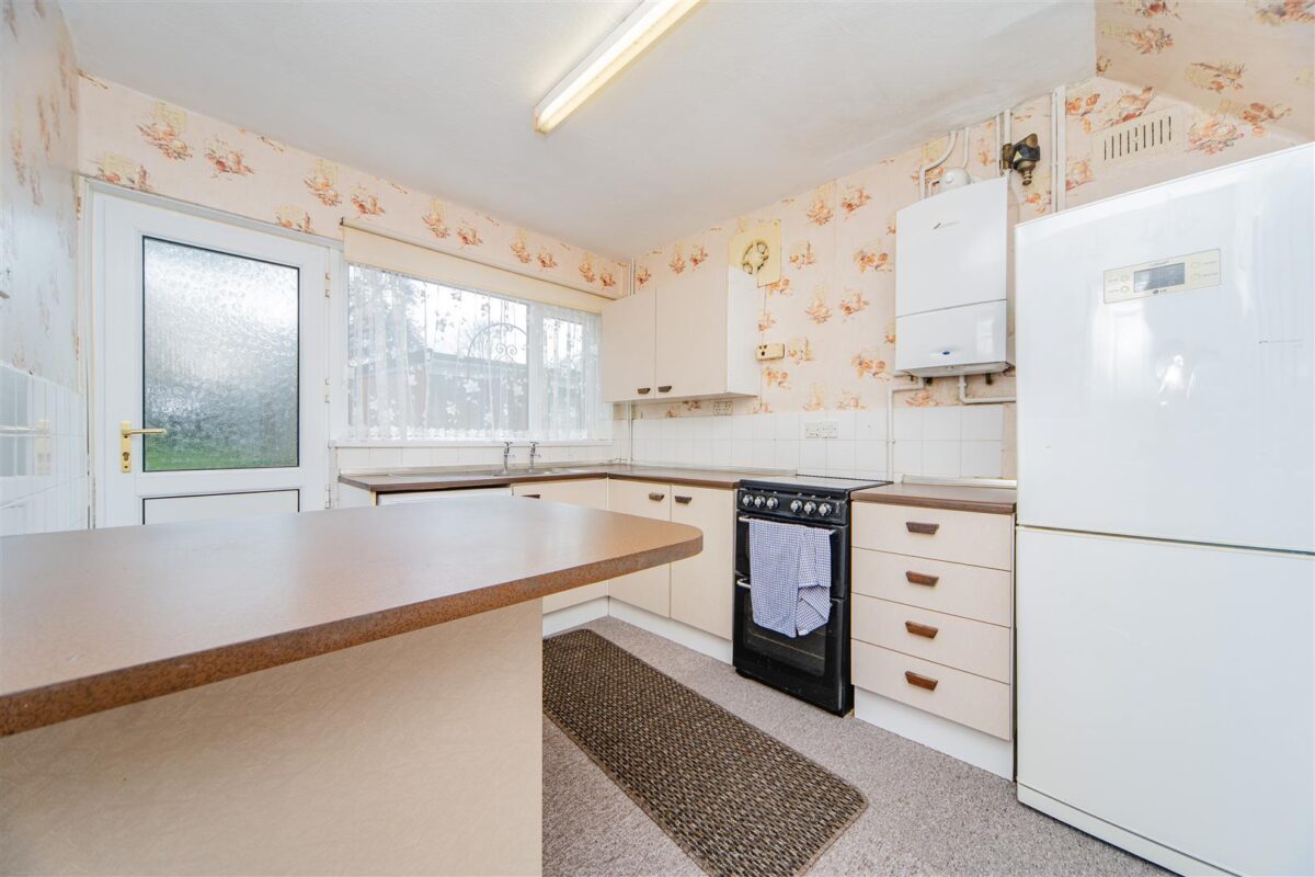 Slade Road, Barry