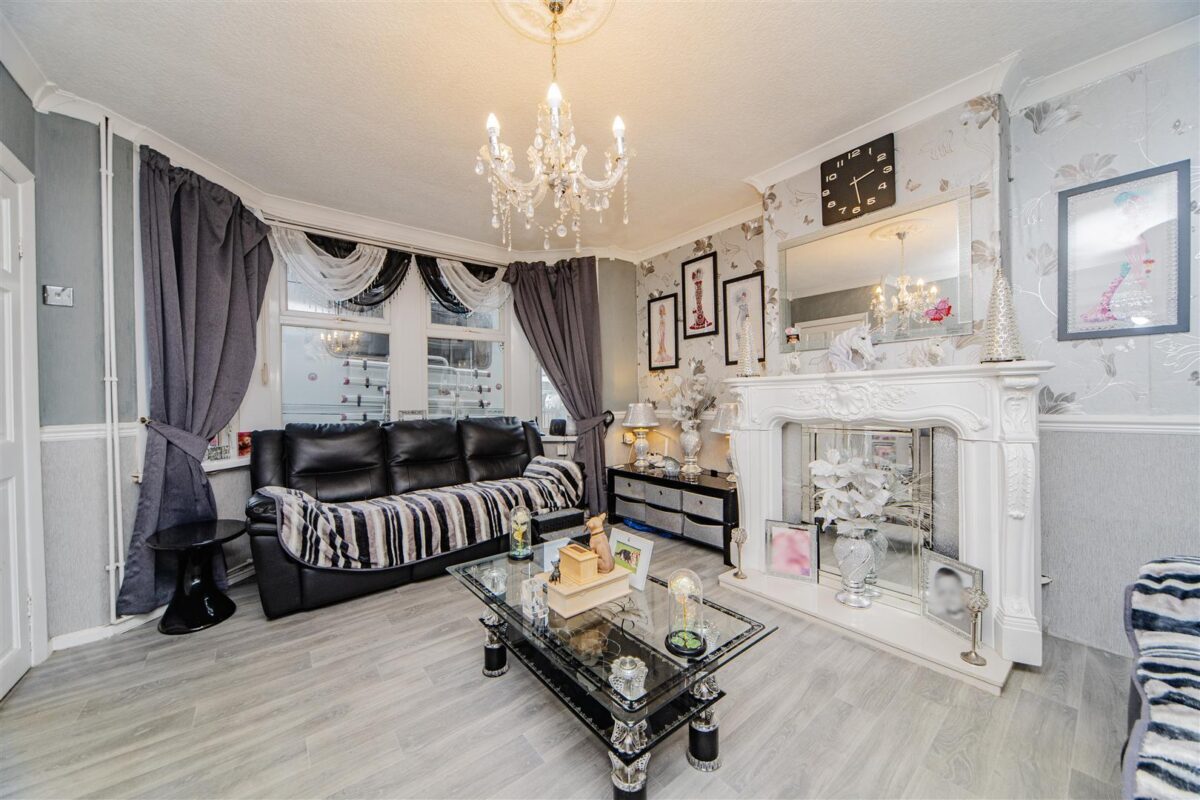 Meggitt Road, Barry