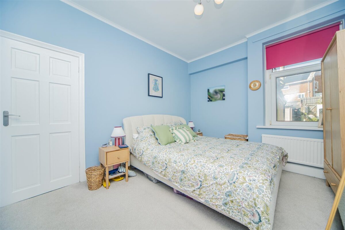 Gladstone Road, Barry