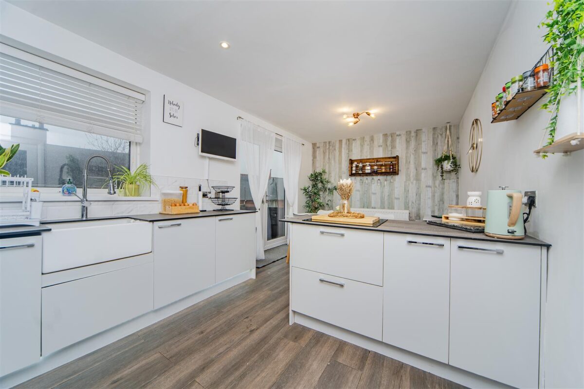 Aneurin Road, Barry