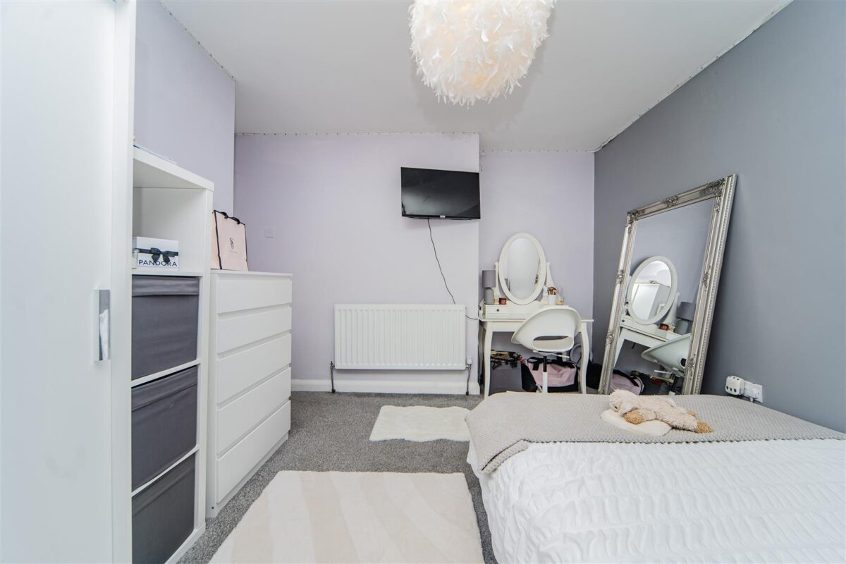 Aneurin Road, Barry