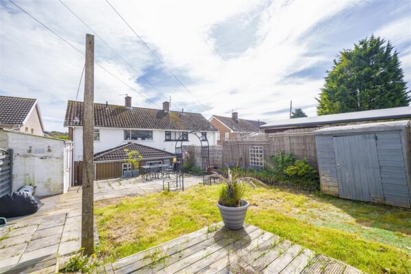 Whitewell Road, Barry
