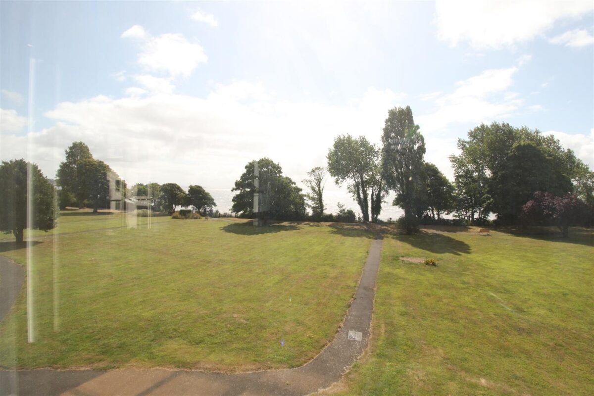 Hayes Road, Sully, Penarth