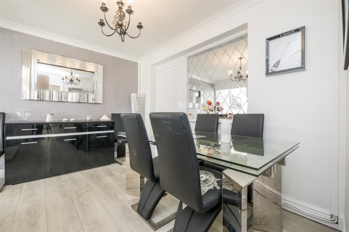 Whitewell Road, Barry