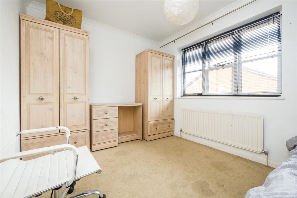 Enfield Drive, Barry