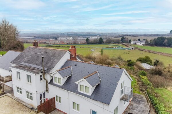 Twyn-Yr-Odyn, Cardiff