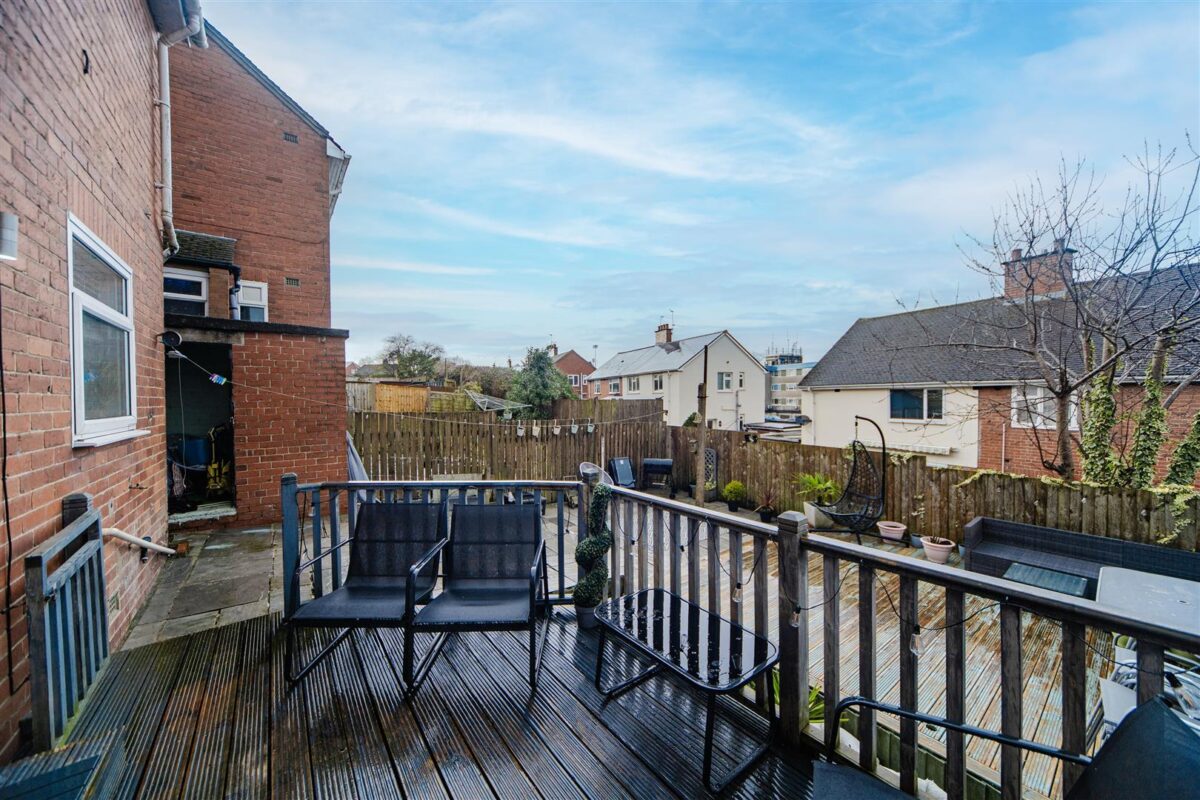 Aneurin Road, Barry