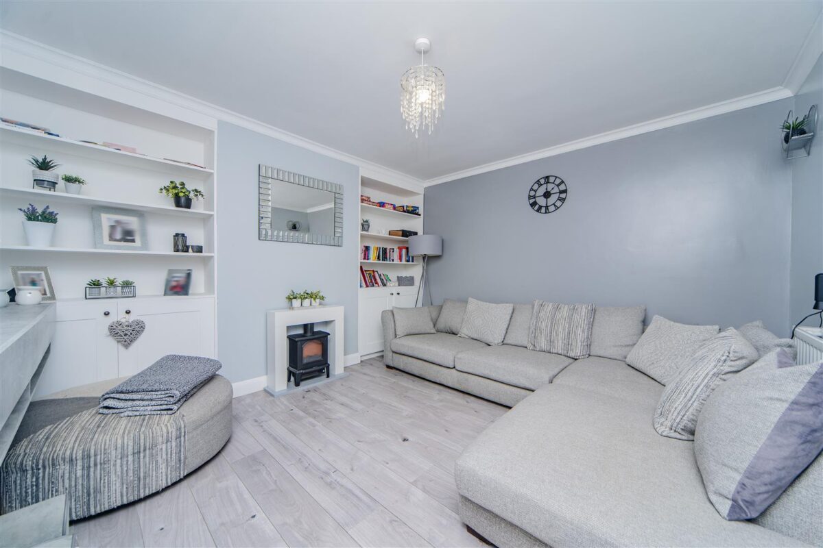 Aneurin Road, Barry