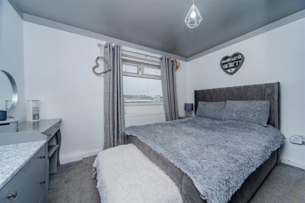Aneurin Road, Barry