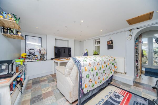 Wenvoe Terrace, Barry