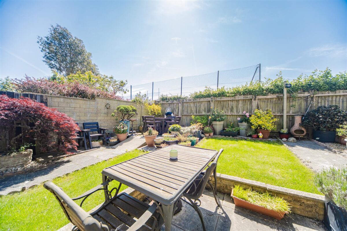 Blyth Close, Barry