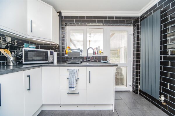 St. Peters Close, Llanharan, Pontyclun