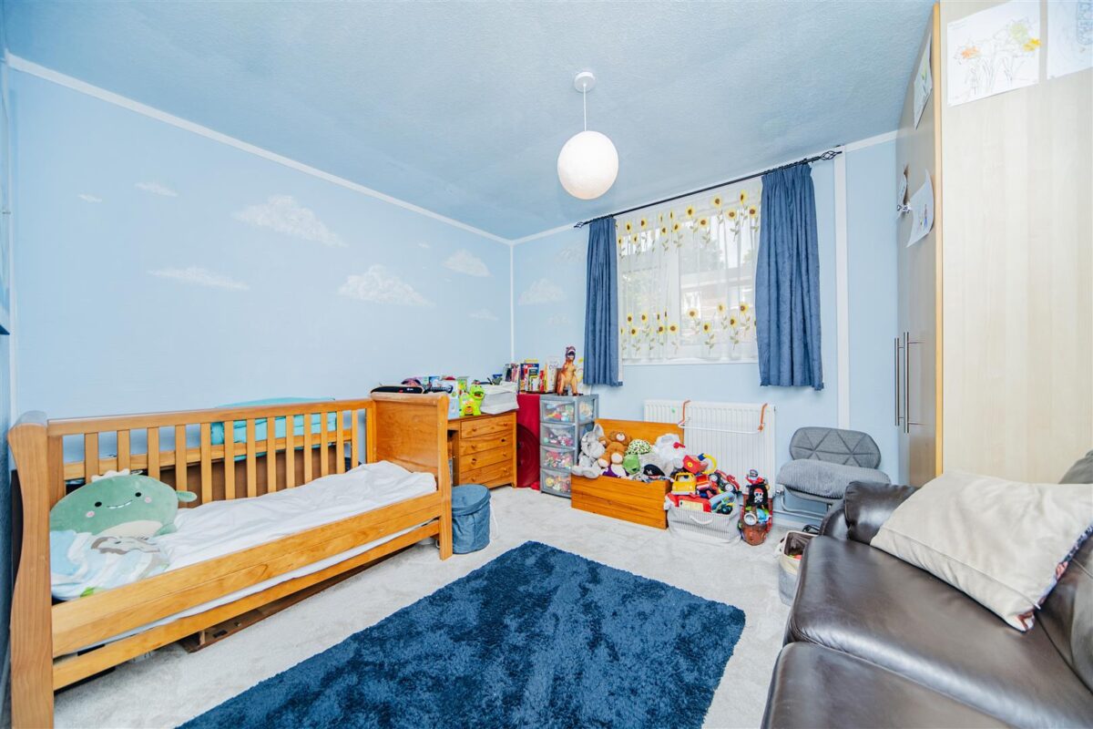 Tordoff Way, Barry