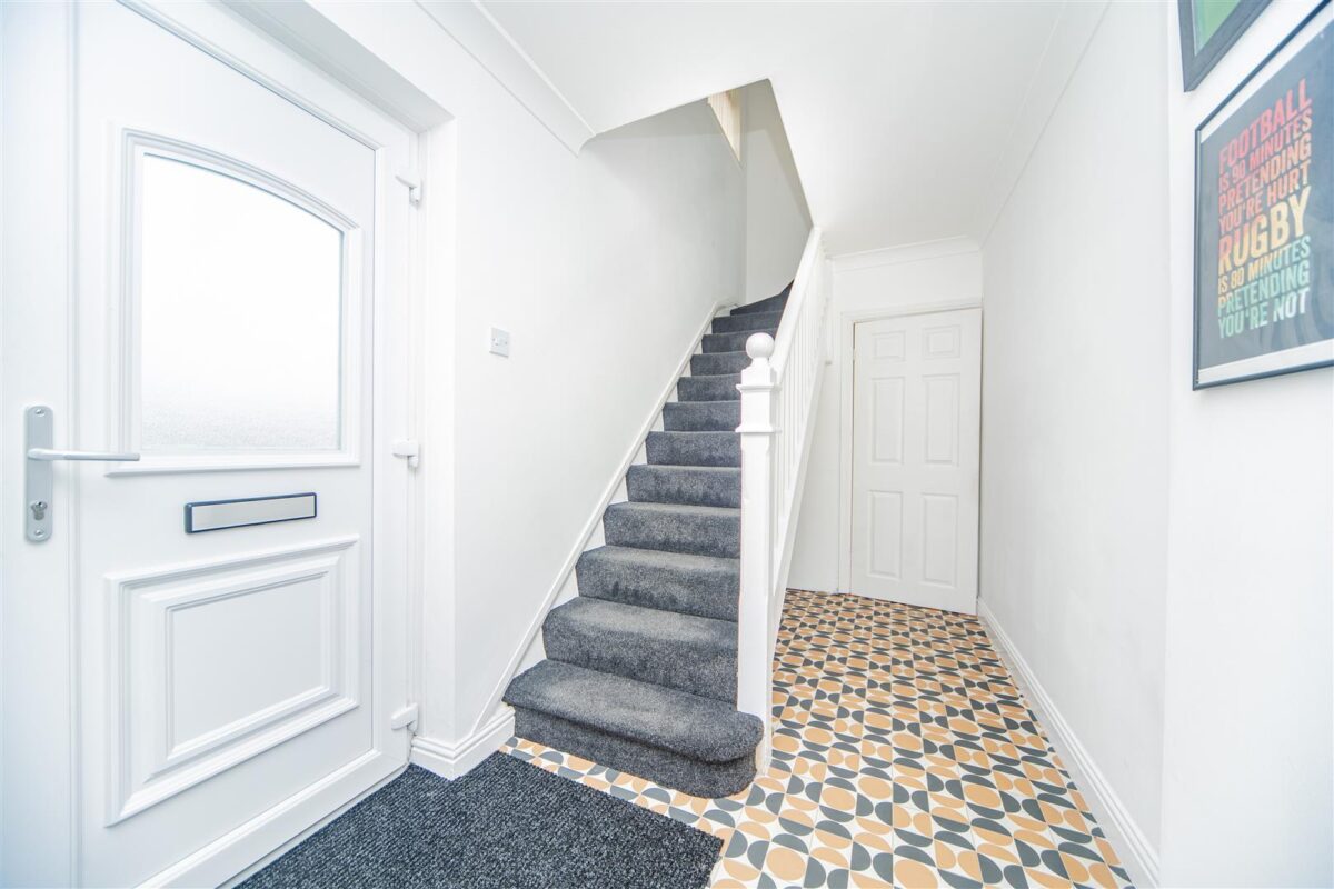 5 Claude Road, Barry CF62 7JE