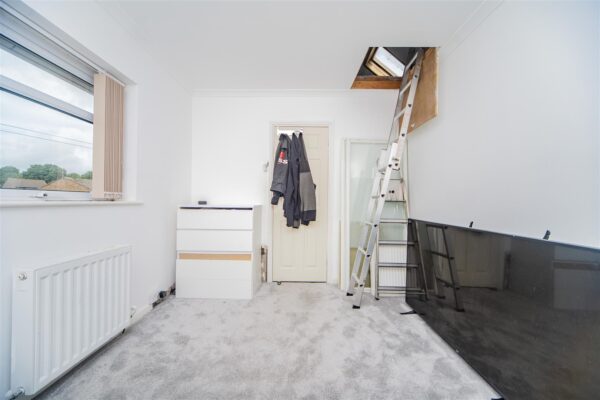 5 Claude Road, Barry CF62 7JE