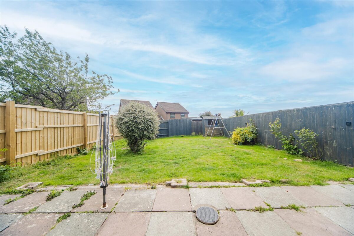 Blyth Close, Barry
