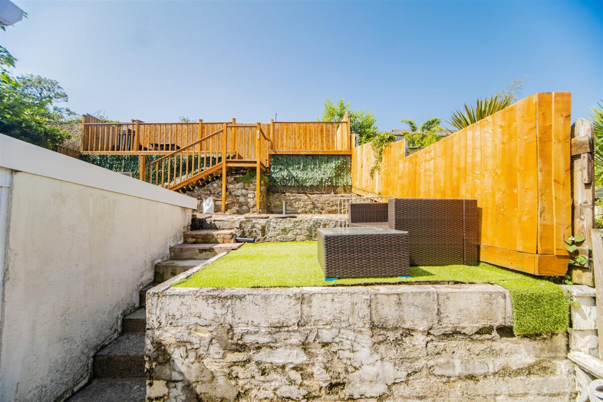 St. Peters Close, Llanharan, Pontyclun