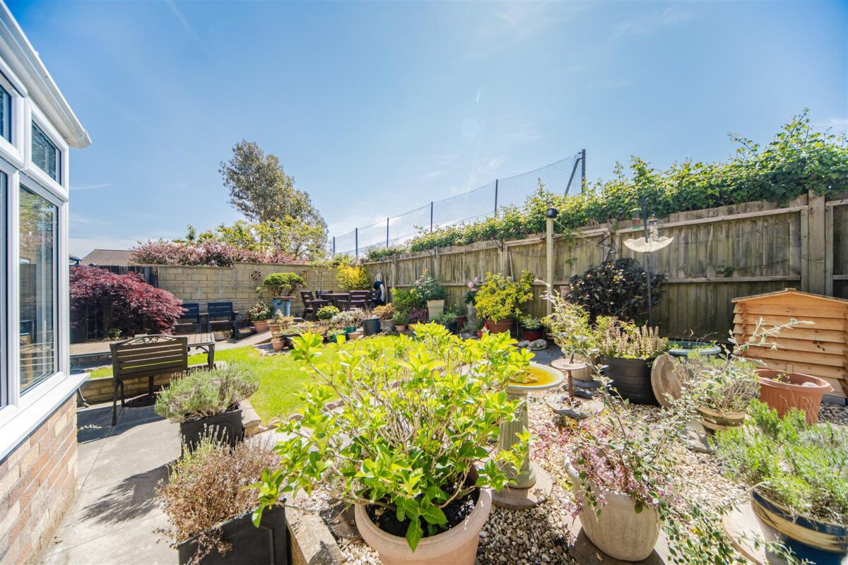 Blyth Close, Barry