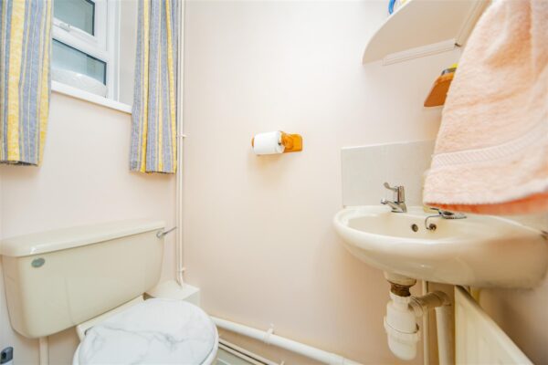 Blyth Close, Barry