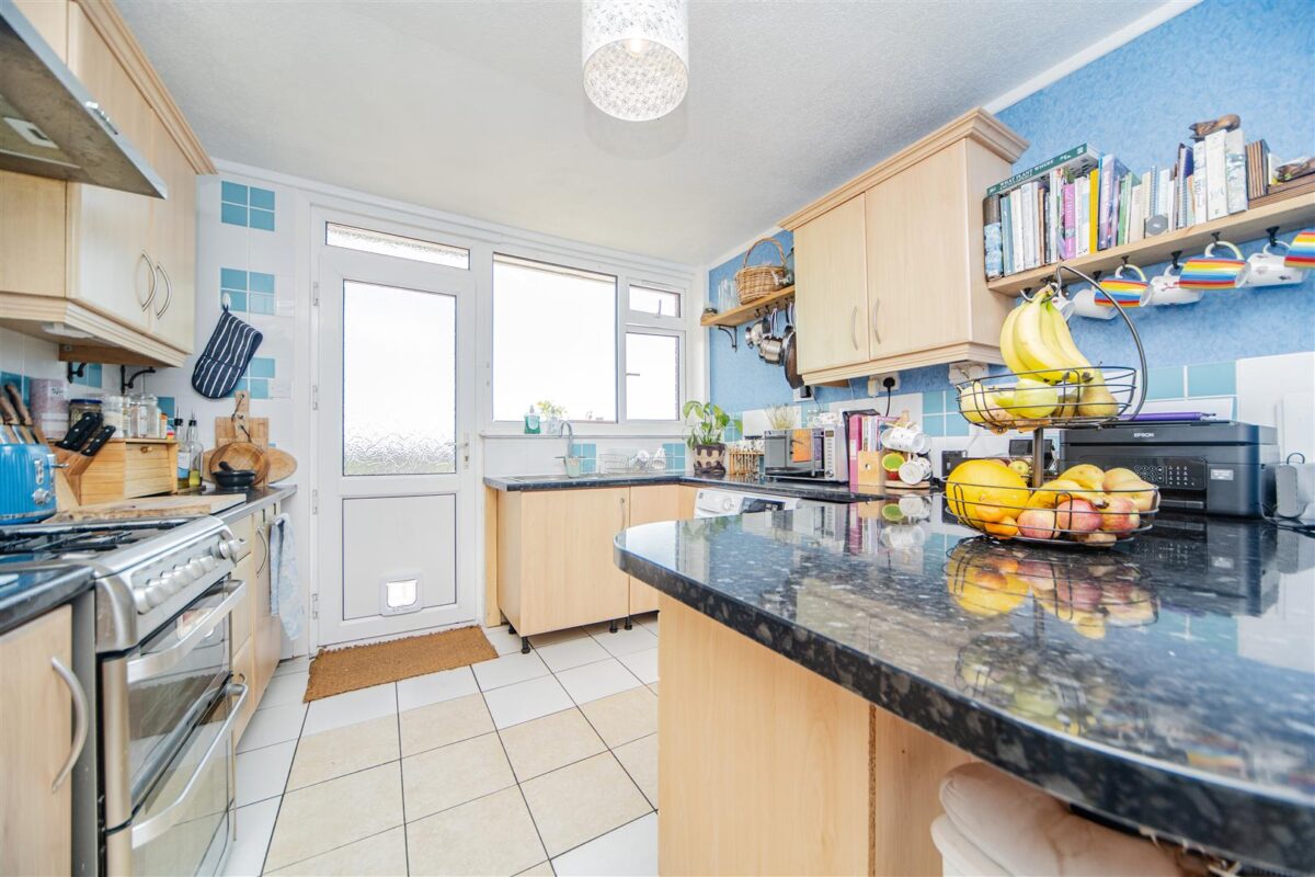 Tordoff Way, Barry
