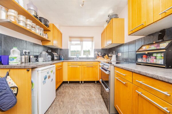 Blyth Close, Barry