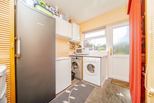 Blyth Close, Barry