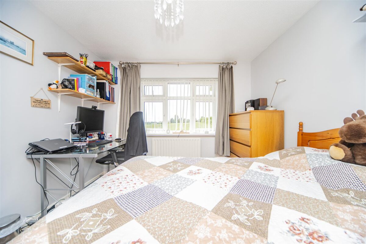 Blyth Close, Barry