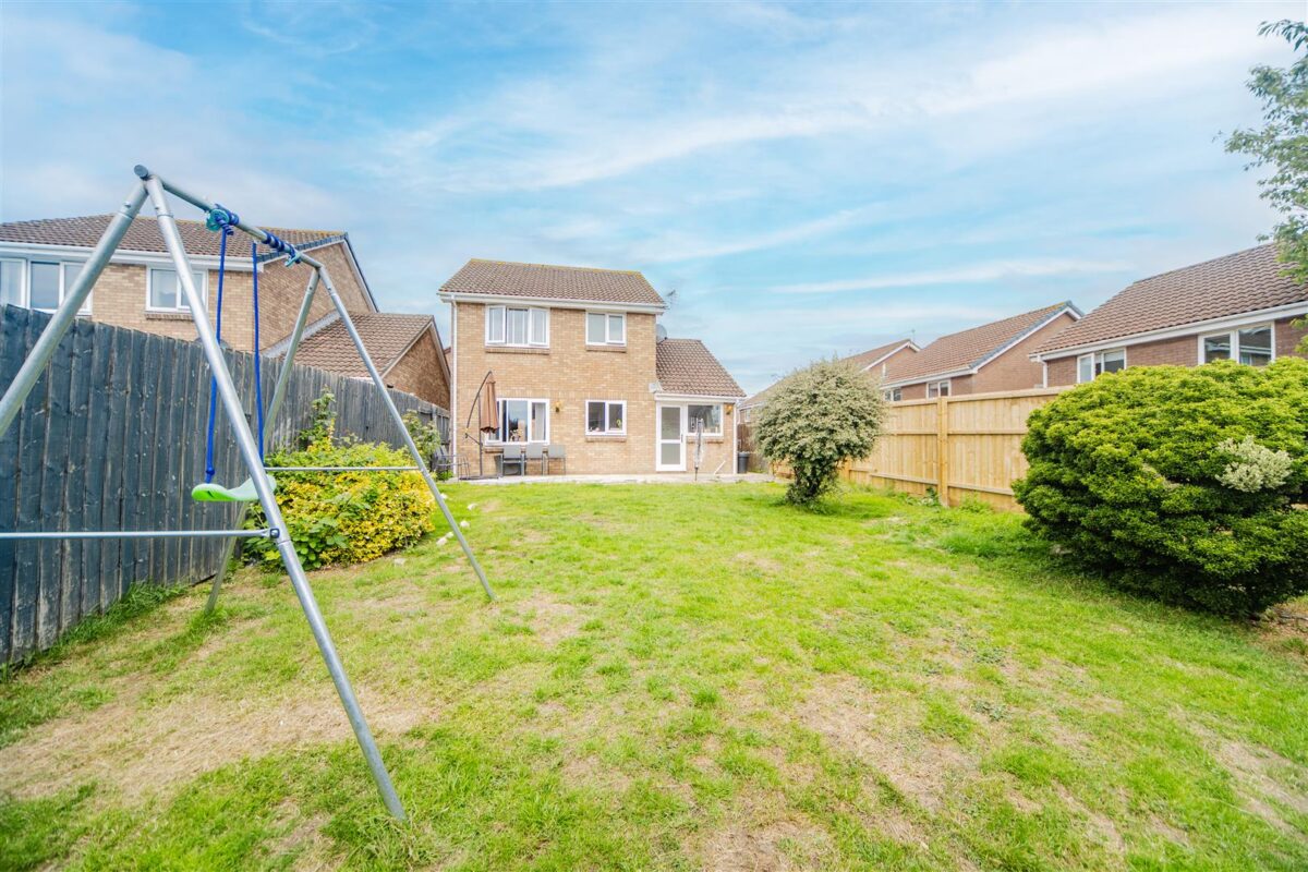 Blyth Close, Barry
