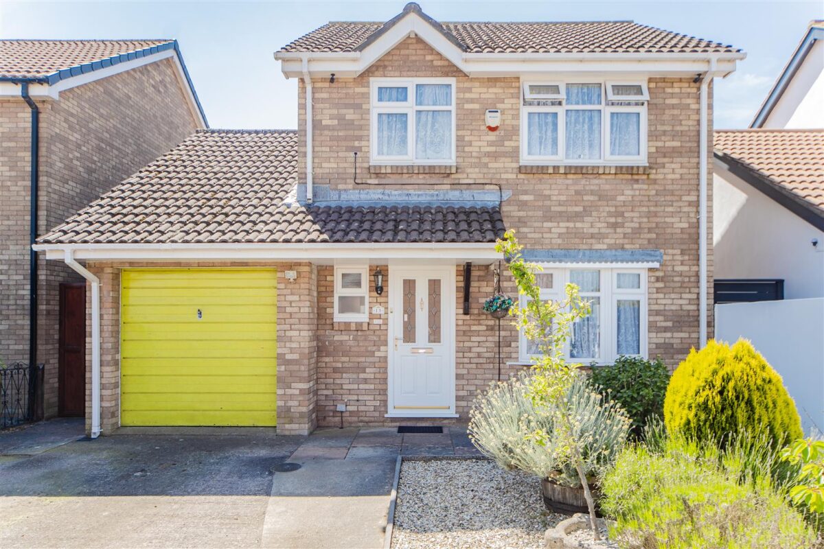 Blyth Close, Barry