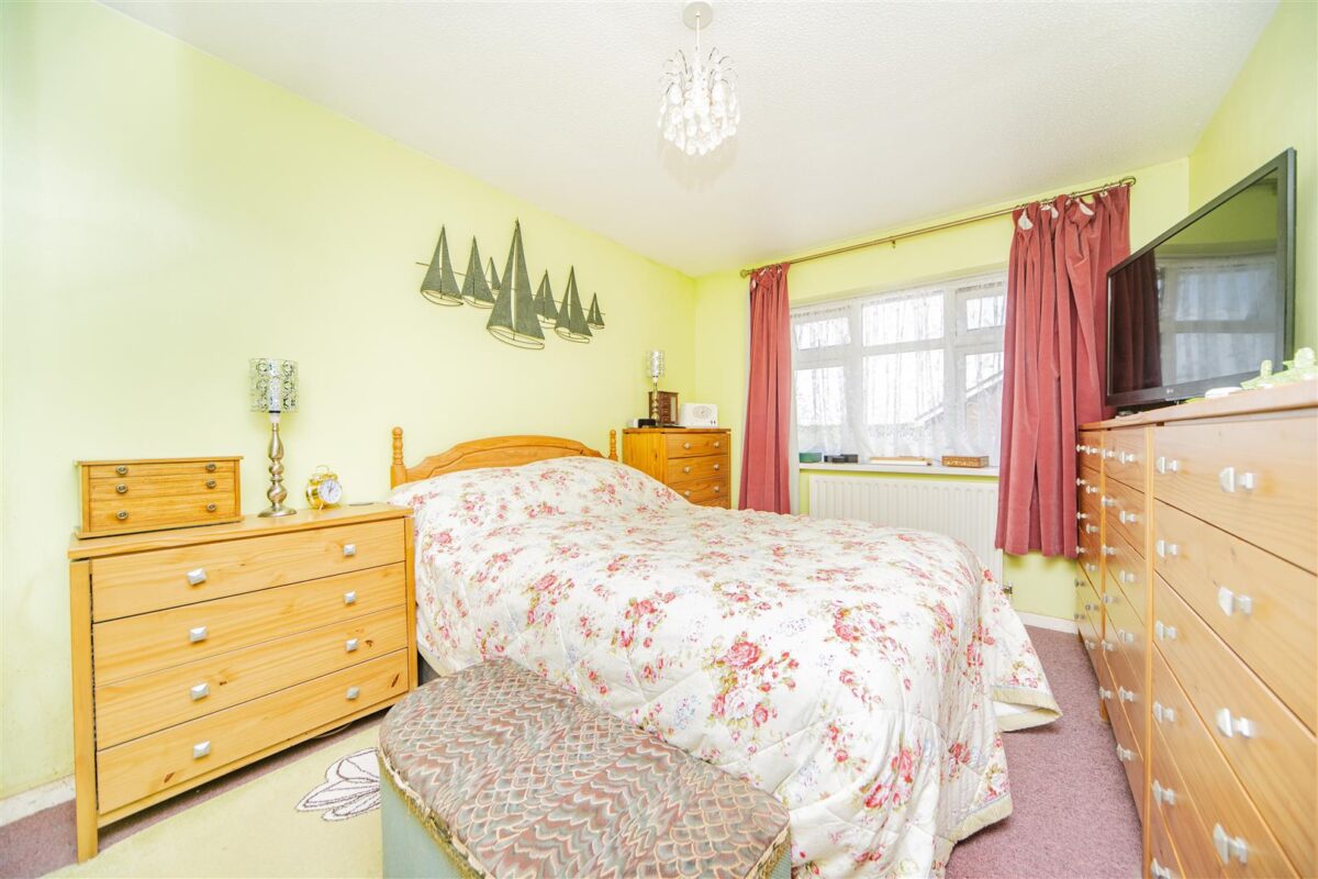 Blyth Close, Barry