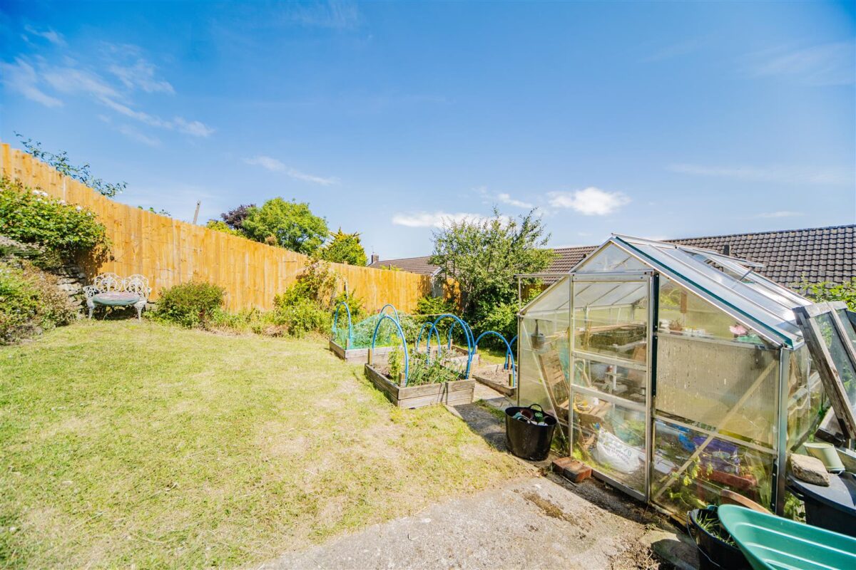 Tordoff Way, Barry