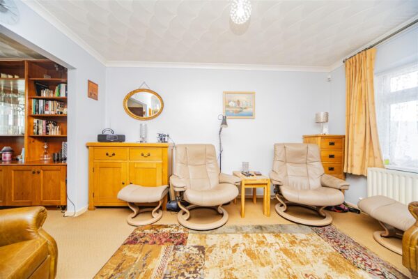 Blyth Close, Barry