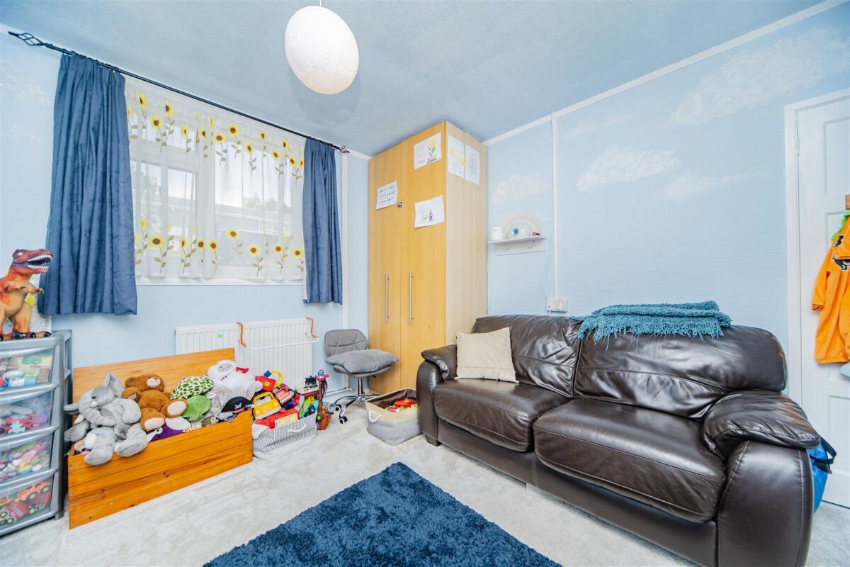 Tordoff Way, Barry