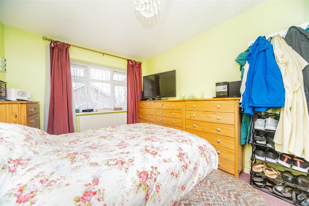 Blyth Close, Barry