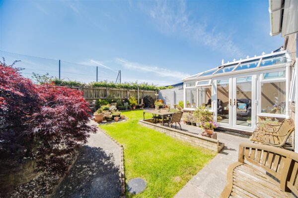 Blyth Close, Barry