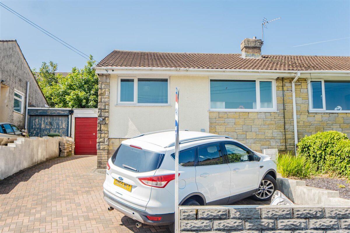 St. Peters Close, Llanharan, Pontyclun
