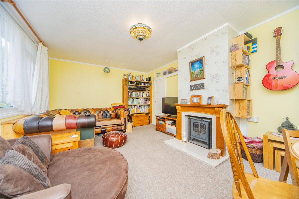 Tordoff Way, Barry