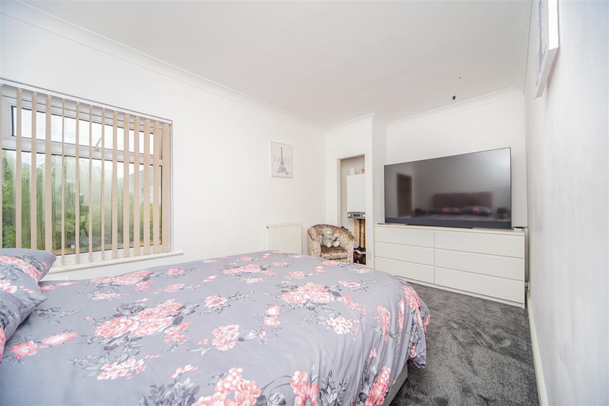 5 Claude Road, Barry CF62 7JE